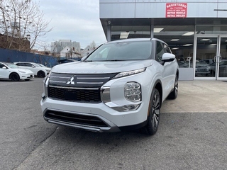 2025 Mitsubishi Outlander