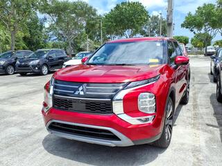 2025 Mitsubishi Outlander