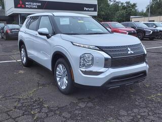 2024 Mitsubishi Outlander