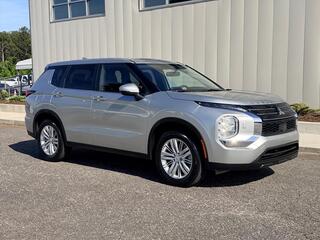 2024 Mitsubishi Outlander