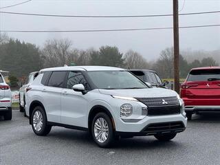 2024 Mitsubishi Outlander