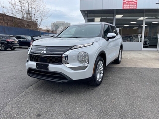 2025 Mitsubishi Outlander