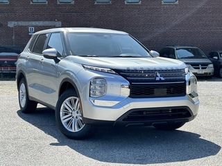 2024 Mitsubishi Outlander