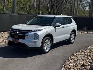 2025 Mitsubishi Outlander