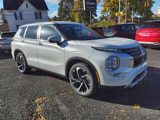 2024 Mitsubishi Outlander for sale in Indiana PA