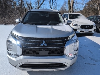 2024 Mitsubishi Outlander