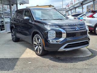 2025 Mitsubishi Outlander