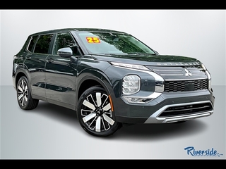 2025 Mitsubishi Outlander