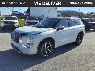 2024 Mitsubishi Outlander for sale in Princeton WV