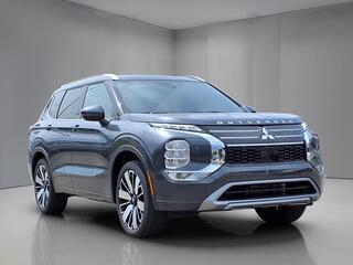 2025 Mitsubishi Outlander
