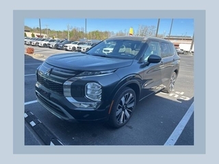 2025 Mitsubishi Outlander