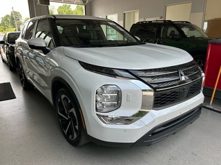 2023 Mitsubishi Outlander Phev