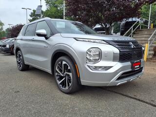 2025 Mitsubishi Outlander Phev