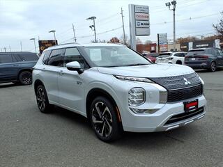 2025 Mitsubishi Outlander Phev