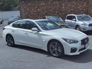 2015 Infiniti Q50 Hybrid