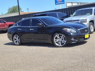 2011 Infiniti M56