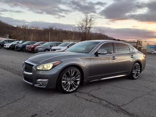 2016 Infiniti Q70L