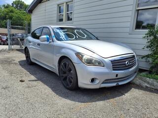 2012 Infiniti M37