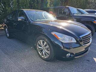 2013 Infiniti M37