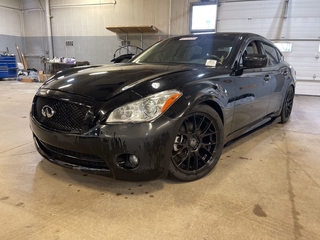 2012 Infiniti M37