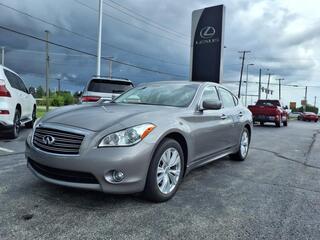 2011 Infiniti M37