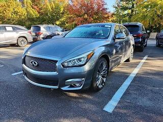 2019 Infiniti Q70L