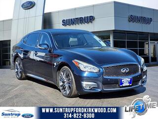 2017 Infiniti Q70L