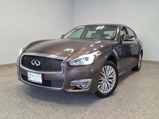 2015 Infiniti Q70L
