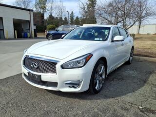 2015 Infiniti Q70L