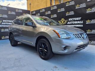 2015 Nissan Rogue Select