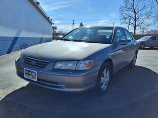 2000 Toyota Camry