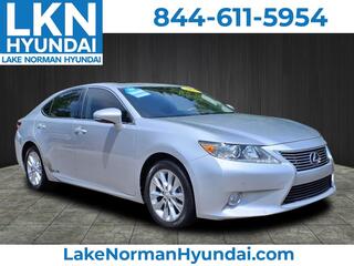 2013 Lexus ES 300h