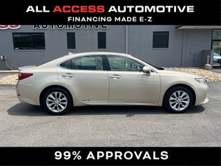 2013 Lexus ES 300h