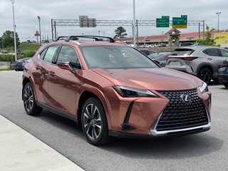 2025 Lexus UX 300h