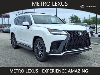 2025 Lexus LX 700h