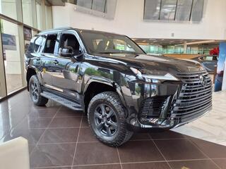 2025 Lexus LX 700h