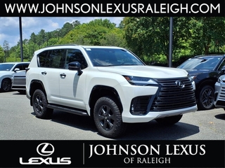 2025 Lexus LX 700h