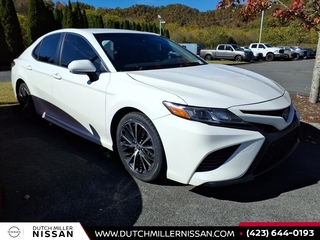 2018 Toyota Camry for sale in Bristol TN