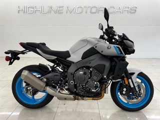 1995 Yamaha MT10