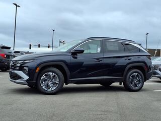 2025 Hyundai Tucson Hybrid