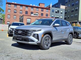 2025 Hyundai Tucson Hybrid