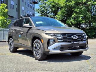 2025 Hyundai Tucson Hybrid