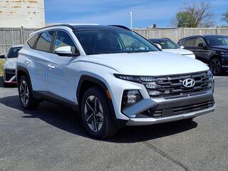 2025 Hyundai Tucson Hybrid