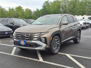 2025 Hyundai Tucson Hybrid
