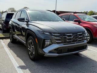 2025 Hyundai Tucson Hybrid