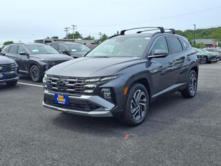 2025 Hyundai Tucson Hybrid