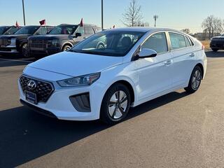 2021 Hyundai Ioniq Hybrid for sale in Janesville WI