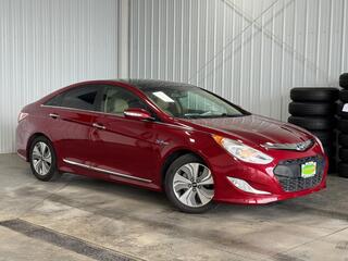2015 Hyundai Sonata Hybrid for sale in Middletown OH