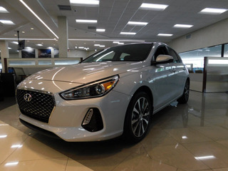 2018 Hyundai Elantra Gt for sale in Lake Park FL