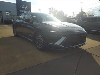 2025 Hyundai Sonata Hybrid